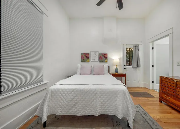 Сasa de vacaciones Historic Duplex, Near 4th And Congress, 1 Bedroom 1 Ba *