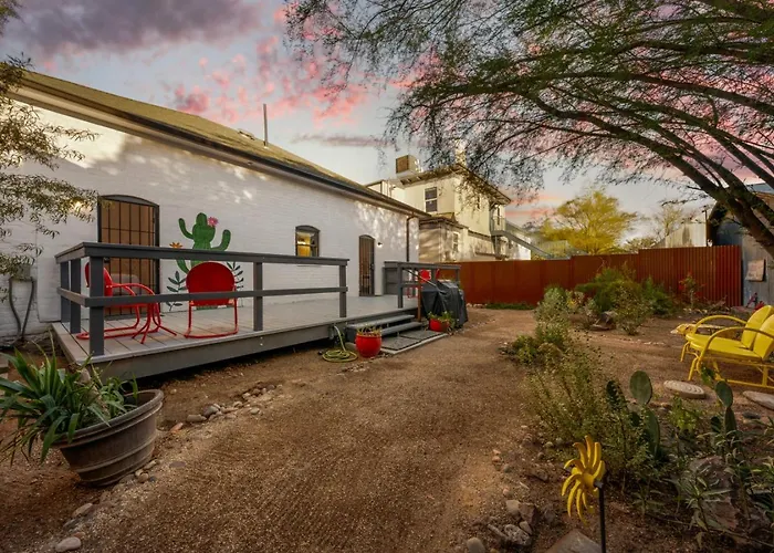 Historic Duplex, Near 4th And Congress, 1 Bedroom 1 Ba